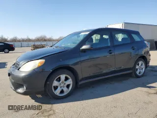 2006 Toyota Matrix STD z VIN 2T1KR32E36C585907, wystawiony jako Copart lot #42978365 z przebiegiem 159 830 mil mil oraz Szkoda całkowita • Salvage title. Historia ofert i sprzedaży dostępna na DreamBid. Obrazek 1.