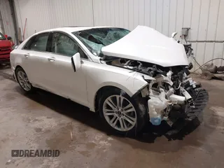 2014 Lincoln MKZ with VIN 3LN6L2G96ER800919, listed as a IAAI auction lot 40755068 with 1 mi miles. Bid and sale history available at carsss.com. Image 1.