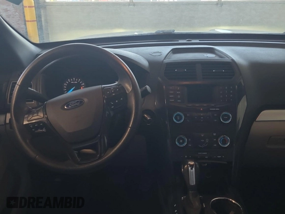 2018 Ford Explorer with VIN 1FM5K8B82JGB35163, listed as a IAAI auction lot 42663602 with 181,056 mi miles and . Bid and sale history available at DreamBid. Image 17.