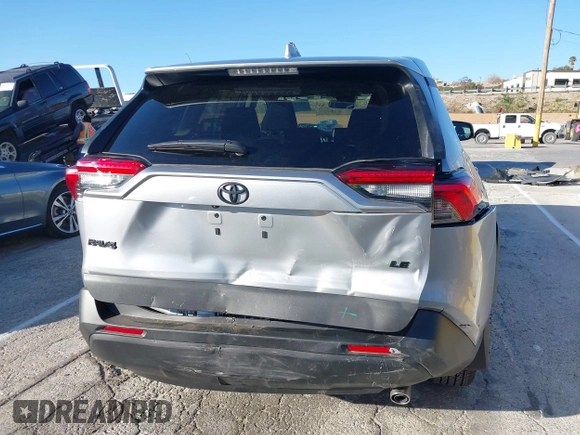 2025 Toyota RAV4 LE with VIN 2T3K1RFV3SW372394, listed as a IAAI auction lot 41616009 with 739 mi miles. Bid and sale history available at carsss.com. Image 16.
