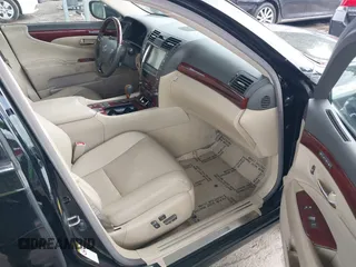 2009 Lexus LS 460 с VIN JTHCL46F495001545, выставлен на аукционе IAAI как лот 42578389 с пробегом 144 432 миль миль и . История ставок и продаж доступна на DreamBid. Изображение 5.