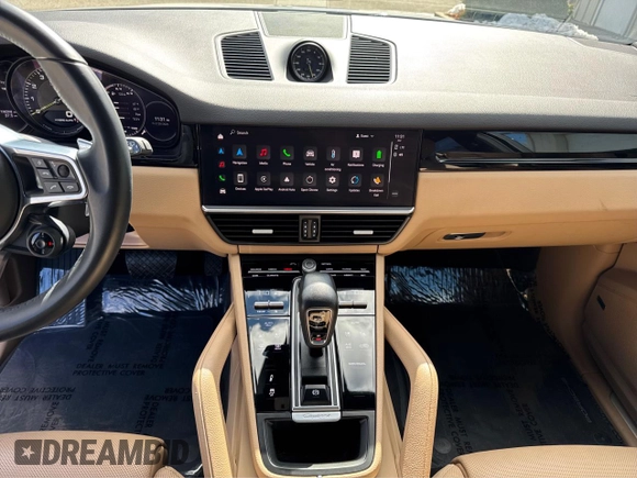 2022 Porsche Cayenne E-Hybrid with VIN WP1AE2AYXNDA26XXX, listed as a Copart auction lot 48625895 with 19,066 mi miles and Clean title. Bid and sale history available at DreamBid. Image 9.