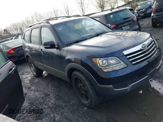2009 Kia Borrego LX with VIN KNDJJ741495029028, listed as a IAAI auction lot 41627063 with 131,243 mi miles. Bid and sale history available at carsss.com. Image 1.