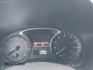 2015 Nissan Pathfinder SL with VIN 5N1AR2MN4FC698515, listed as a IAAI auction lot 41853681 with 179,260 mi miles and . Bid and sale history available at DreamBid. Image 7.