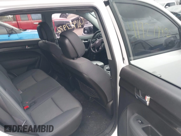 2012 Kia Sorento LX with VIN 5XYKTDA23CG272564, listed as a IAAI auction lot 41927982 with 205,556 mi miles. Bid and sale history available at carsss.com. Image 8.