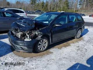 2018 Volkswagen Golf SportWagen S with VIN 3VW117AU6JM753197, listed as a IAAI auction lot 41328991 with 142,476 mi miles. Bid and sale history available at carsss.com. Image 2.