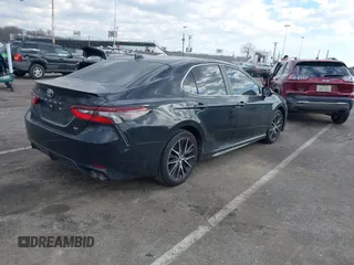 2021 Toyota Camry SE Nightshade with VIN 4T1G11AK6MU488155, listed as a IAAI auction lot 41394539 with 53,577 mi miles. Bid and sale history available at carsss.com. Image 4.