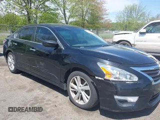2015 Nissan Altima 2.5 SV with VIN 1N4AL3AP2FC488521, listed as a IAAI auction lot 42156706 with 172,687 mi miles. Bid and sale history available at carsss.com. Image 6.