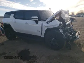 2025 GMC Hummer EV 2X with VIN 1GKB0NDE5SU102096, listed as a Copart auction lot 47083615 with 8,713 mi miles and Salvage Title. Bid and sale history available at carsss.com. Image 4.
