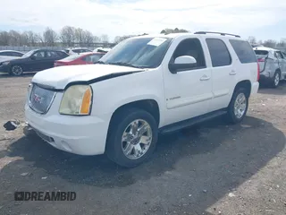 2008 GMC Yukon SLT w/4SB with VIN 1GKFC13J78R156057, listed as a IAAI auction lot 41822580 with 296,954 mi miles. Bid and sale history available at carsss.com. Image 17.