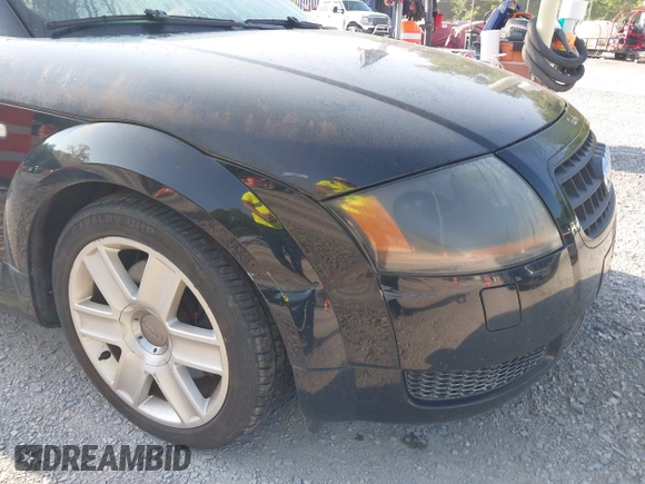2004 Audi TT z VIN TRUTC28N241016061, wystawiony jako IAAI lot #42413028 z przebiegiem 175 236 mil mil oraz . Historia ofert i sprzedaży dostępna na DreamBid. Obrazek 6.