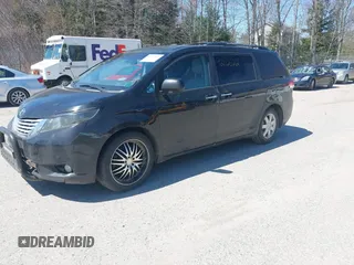 2011 Toyota Sienna XLE with VIN 5TDDK3DC8BS011975, listed as a IAAI auction lot 42112522 with 124,251 mi miles. Bid and sale history available at carsss.com. Image 17.