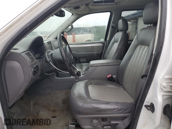 2003 Mercury Mountaineer Convenience z VIN 4M2ZU86W63UJ03663, wystawiony jako Copart lot #47557445 z przebiegiem 183 048 mil mil oraz Tytuł czysty. Historia ofert i sprzedaży dostępna na DreamBid. Obrazek 7.