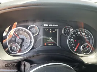 2022 Ram 1500 Big Horn z VIN 1C6SRFBT0NN265978, wystawiony jako Copart lot #58563515 z przebiegiem 85 486 mil mil oraz Szkoda całkowita • Salvage title. Historia ofert i sprzedaży dostępna na DreamBid. Obrazek 9.