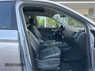 2020 Audi Q5 Premium Plus z VIN WA1BNAFY9L2003365, wystawiony jako IAAI lot #42761355 z przebiegiem 137 371 mil mil oraz . Historia ofert i sprzedaży dostępna na DreamBid. Obrazek 5.