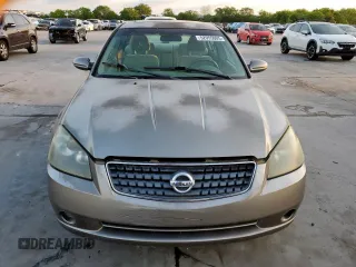 2005 Nissan Altima 2.5 S with VIN 1N4AL11D35N422945, listed as a Copart auction lot 52955005 with 133,194 mi miles and Clean Title. Bid and sale history available at carsss.com. Image 5.