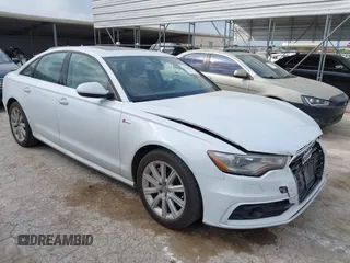 2015 Audi A6 Premium Plus z VIN WAUFGAFC1FN040884, wystawiony jako IAAI lot #42146155 z przebiegiem 83 475 mil mil oraz . Historia ofert i sprzedaży dostępna na DreamBid. Obrazek 1.