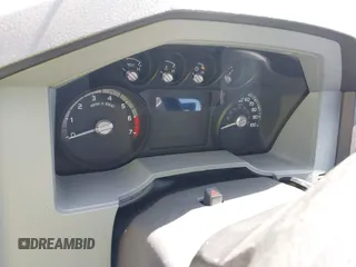 2015 Ford F-250 XLT z VIN 1FT7X2A6XFEB14897, wystawiony jako IAAI lot #42218738 z przebiegiem Nie podano mil oraz . Historia ofert i sprzedaży dostępna na DreamBid. Obrazek 7.