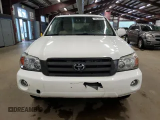 2005 Toyota Highlander with VIN JTEEP21A450075016, listed as a Copart auction lot 56678685 with 200,854 mi miles and Clean Title. Bid and sale history available at DreamBid. Image 5.