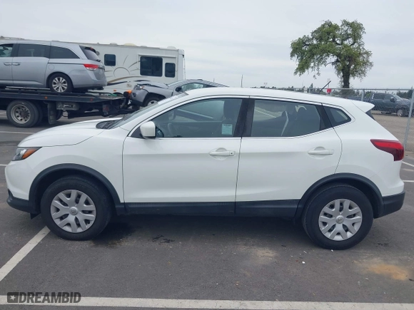 2019 Nissan Rogue Sport SV with VIN JN1BJ1CP7KW239410, listed as a IAAI auction lot 41840678 with 68,307 mi miles. Bid and sale history available at carsss.com. Image 14.