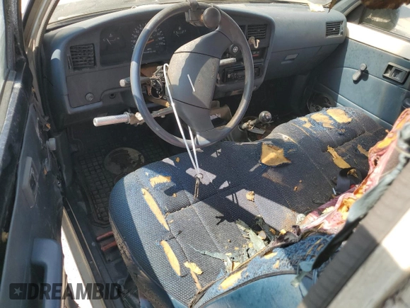 1989 Toyota Pickup с VIN JT4RN81R4K0003524, выставлен на аукционе Copart как лот 56073845 с пробегом 153 704 миль миль и Чистый • Clean title. История ставок и продаж доступна на DreamBid. Изображение 8.