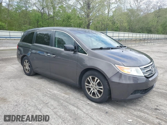2013 Honda Odyssey EX-L with VIN 5FNRL5H67DB009743, listed as a Copart auction lot 55881595 with 232,658 mi miles and Clean Title. Bid and sale history available at DreamBid. Image 4.