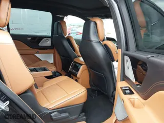 2021 Lincoln Aviator Black Label with VIN 5LM5J9XC3MGL03898, listed as a IAAI auction lot 41455001 with 53,737 mi miles. Bid and sale history available at carsss.com. Image 8.