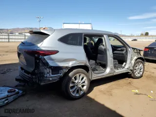 2023 Toyota Highlander L with VIN 5TDKDRBH3PS006208, listed as a Copart auction lot 47591605 with 3,893 mi miles and Salvage Title. Bid and sale history available at carsss.com. Image 3.