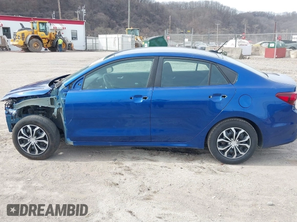 2018 Kia Rio LX with VIN 3KPA24AB1JE094811, listed as a IAAI auction lot 41825631 with 80,539 mi miles. Bid and sale history available at carsss.com. Image 15.