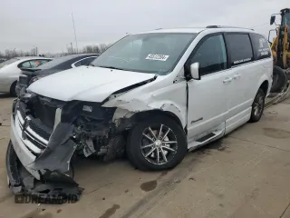 2019 Dodge Grand Caravan SXT with VIN 2C7WDGCG5KR584228, listed as a Copart auction lot 88709775 with 150,581 mi miles and Salvage Title. Bid and sale history available at DreamBid. Image 1.