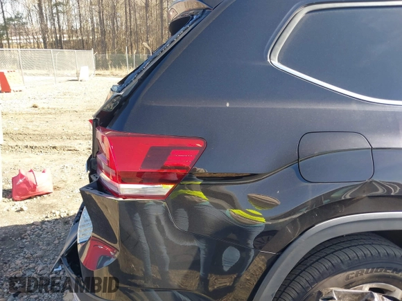 2018 Volkswagen Atlas SE z VIN 1V2LR2CA4JC582833, wystawiony jako IAAI lot #41452891 z przebiegiem 122 396 mil mil oraz . Historia ofert i sprzedaży dostępna na DreamBid. Obrazek 18.