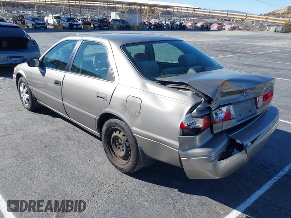 2001 Toyota Camry LE z VIN 4T1BF22KX1U125188, wystawiony jako IAAI lot #41407266 z przebiegiem 215 254 mil mil oraz . Historia ofert i sprzedaży dostępna na DreamBid. Obrazek 3.