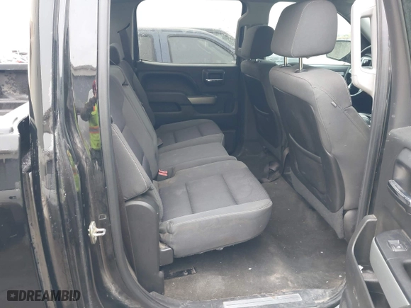 2015 Chevrolet Silverado 1500 LT with VIN 3GCUKREH8FG239959, listed as a IAAI auction lot 41483334 with 180,739 mi miles. Bid and sale history available at carsss.com. Image 8.