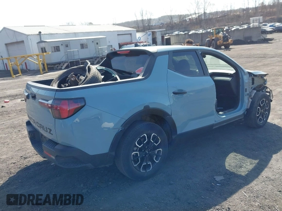 2024 Hyundai Santa Cruz SEL z VIN 5NTJBDAE3RH088530, wystawiony jako IAAI lot #41785149 z przebiegiem 21 560 mil mil oraz . Historia ofert i sprzedaży dostępna na DreamBid. Obrazek 4.