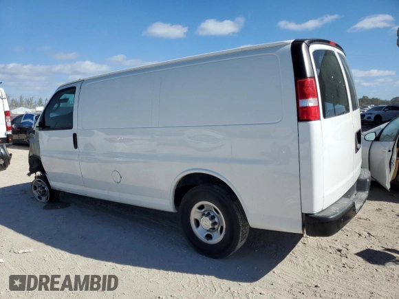 2021 Chevrolet Express Cargo with VIN 1GCWGAF73M1242040, listed as a Copart auction lot 41589245 with 41,195 mi miles and Salvage title. Bid and sale history available at DreamBid. Image 2.