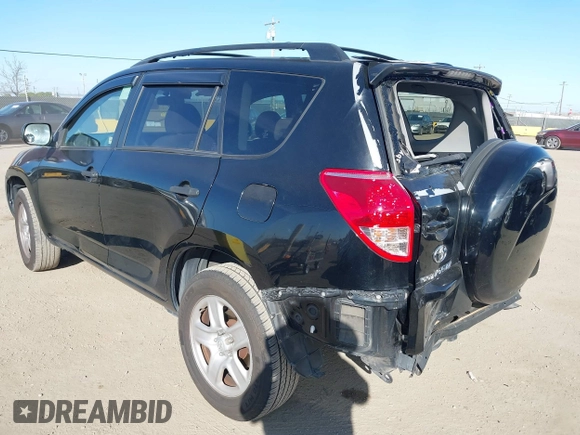 2007 Toyota RAV4 with VIN JTMZD33V376043839, listed as a IAAI auction lot 41670983 with 181,499 mi miles. Bid and sale history available at carsss.com. Image 3.