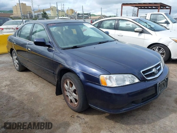 2000 Acura TL with VIN 19UUA5673YA043335, listed as a IAAI auction lot 41966979 with 104,352 mi miles. Bid and sale history available at carsss.com. Image 1.