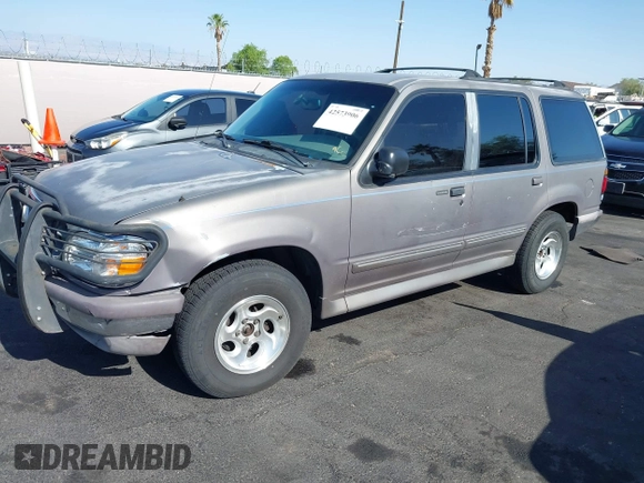 1996 Ford Explorer XL with VIN 1FMDU34X5TZB86872, listed as a IAAI auction lot 42573906 with 118,304 mi miles and . Bid and sale history available at DreamBid. Image 6.