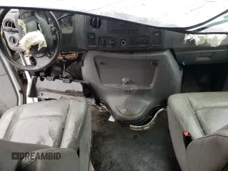 2011 Ford Econoline Cargo Commercial с VIN 1FTNE1EW9BDA93347, выставлен на аукционе Copart как лот 50518145 с пробегом Не указан миль и На запчасти • Non repairable. История ставок и продаж доступна на DreamBid. Изображение 8.