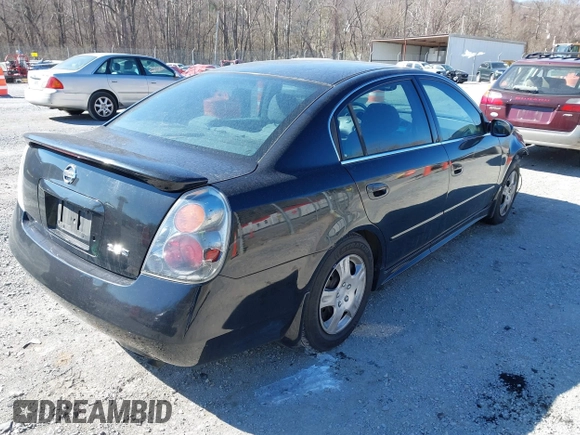 2003 Nissan Altima S with VIN 1N4AL11D33C320084, listed as a IAAI auction lot 41849903 with 212,137 mi miles. Bid and sale history available at carsss.com. Image 4.