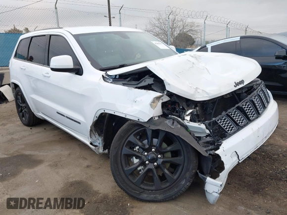 2018 Jeep Grand Cherokee Altitude with VIN 1C4RJEAGXJC153479, listed as a IAAI auction lot 41493917 with 83,589 mi miles. Bid and sale history available at carsss.com. Image 1.