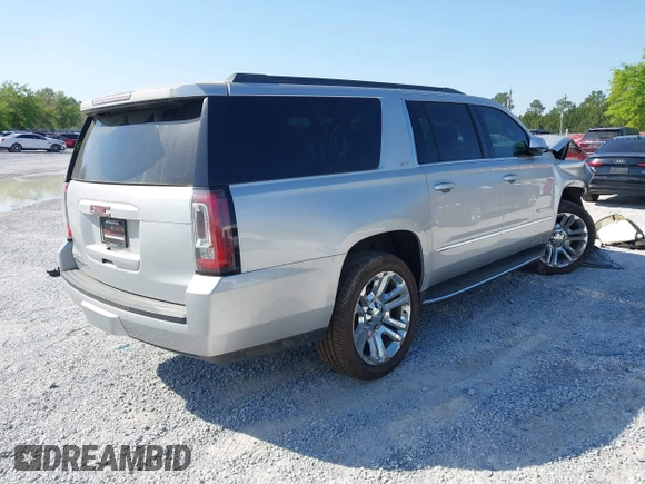 2018 GMC Yukon XL SLT with VIN 1GKS1GKC6JR113510, listed as a IAAI auction lot 42006987 with 161,389 mi miles and . Bid and sale history available at carsss.com. Image 4.