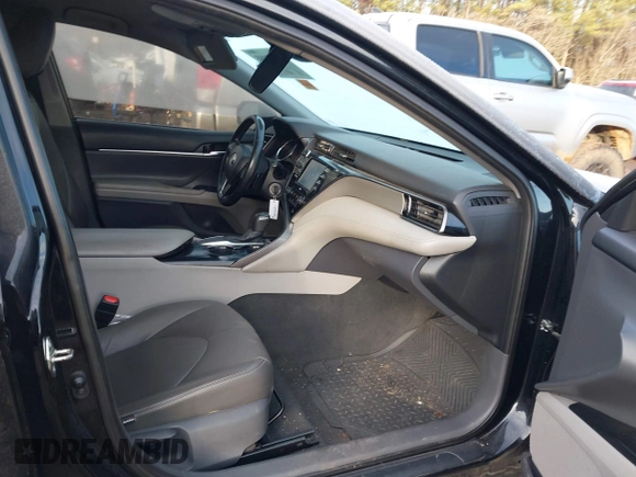 2020 Toyota Camry SE z VIN 4T1G11AK3LU945597, wystawiony jako IAAI lot #41292468 z przebiegiem 116 763 mil mil oraz . Historia ofert i sprzedaży dostępna na DreamBid. Obrazek 5.