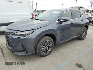 2025 Lexus NX 250 z VIN JTJADCAZ0S5024650, wystawiony jako Copart lot #60754175 z przebiegiem 4 736 mil mil oraz Szkoda całkowita • Salvage title. Historia ofert i sprzedaży dostępna na DreamBid. Obrazek 1.