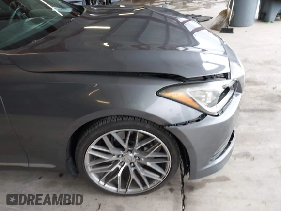 2015 Hyundai Genesis 3.8L with VIN KMHGN4JE8FU071736, listed as a IAAI auction lot 41732022 with 92,361 mi miles. Bid and sale history available at carsss.com. Image 18.