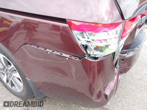 2014 Honda Odyssey Touring with VIN 5FNRL5H9XEB073156, listed as a IAAI auction lot 41990714 with 166,129 mi miles and . Bid and sale history available at DreamBid. Image 18.