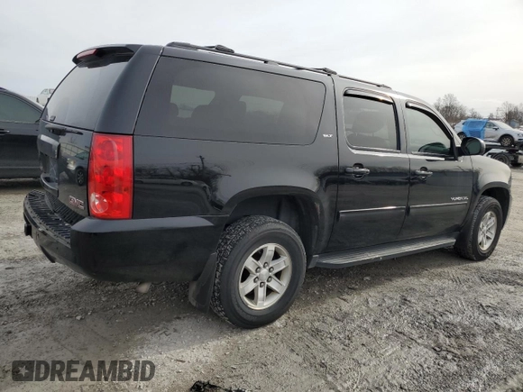 2014 GMC Yukon XL SLT with VIN 1GKS2KE78ER123895, listed as a Copart auction lot 43017575 with 229,145 mi miles and Salvage Title. Bid and sale history available at carsss.com. Image 3.