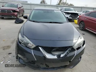 2016 Nissan Maxima S with VIN 1N4AA6AP2GC412340, listed as a Copart auction lot 82605284 with 127,262 mi miles and Salvage Title. Bid and sale history available at DreamBid. Image 5.