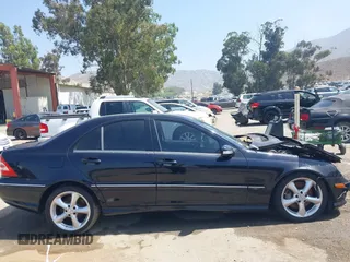 2005 Mercedes-Benz C 230 Kompressor z VIN WDBRF40J55F627804, wystawiony jako IAAI lot #42466121 z przebiegiem Nie podano mil oraz . Historia ofert i sprzedaży dostępna na DreamBid. Obrazek 13.