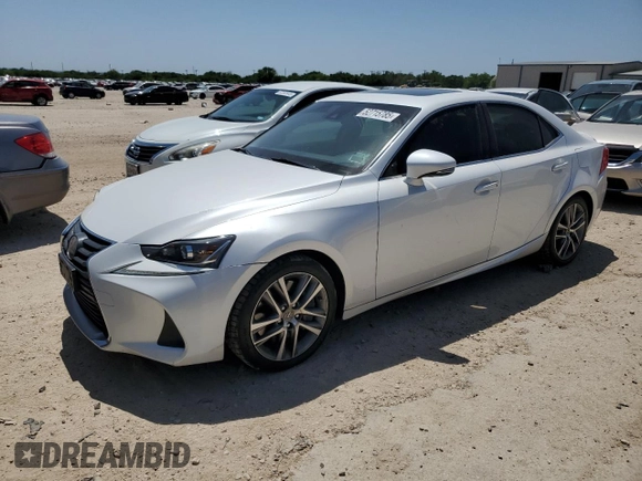 2019 Lexus IS 300 z VIN JTHBA1D23K5091065, wystawiony jako Copart lot #52715785 z przebiegiem 84 220 mil mil oraz Czysty tytuł • Clean title. Historia ofert i sprzedaży dostępna na DreamBid. Obrazek 1.